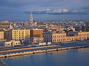 Zdjęcie kierunku: Bari